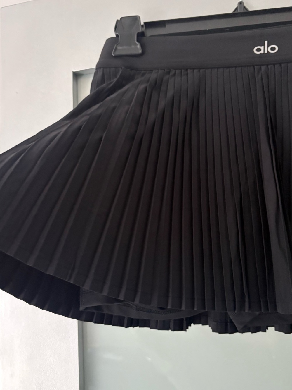 New ALO Yoga Women’s Black Pleated Tennis Skort US 6,M - Picture 5 of 8